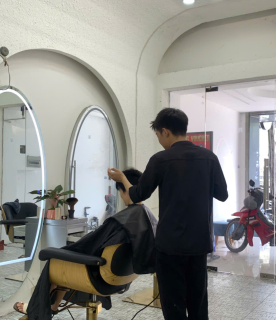Top 10 Salon Làm Tóc Đẹp & Uy Tín Nhất Quận Tân Phú